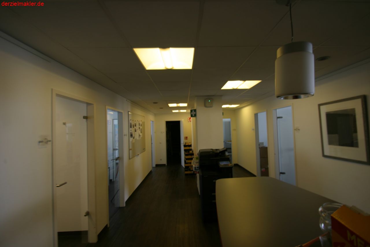 Großzügige, angenehme Büroeinheit mitten in der Elberfelder City.