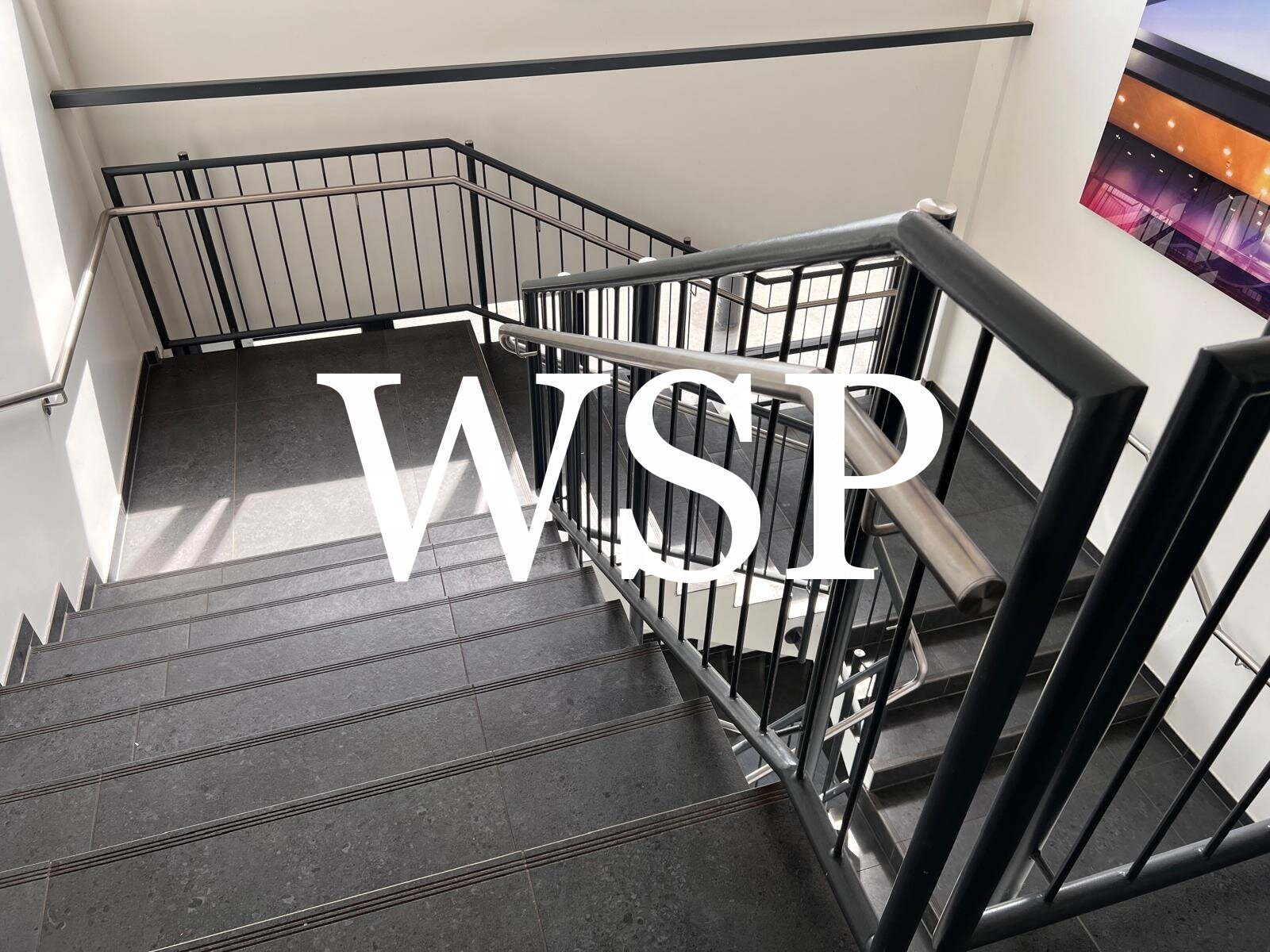 WSP: *Büro- Praxisfläche direkt im Einkaufszentrum mit eigenem Zugang***