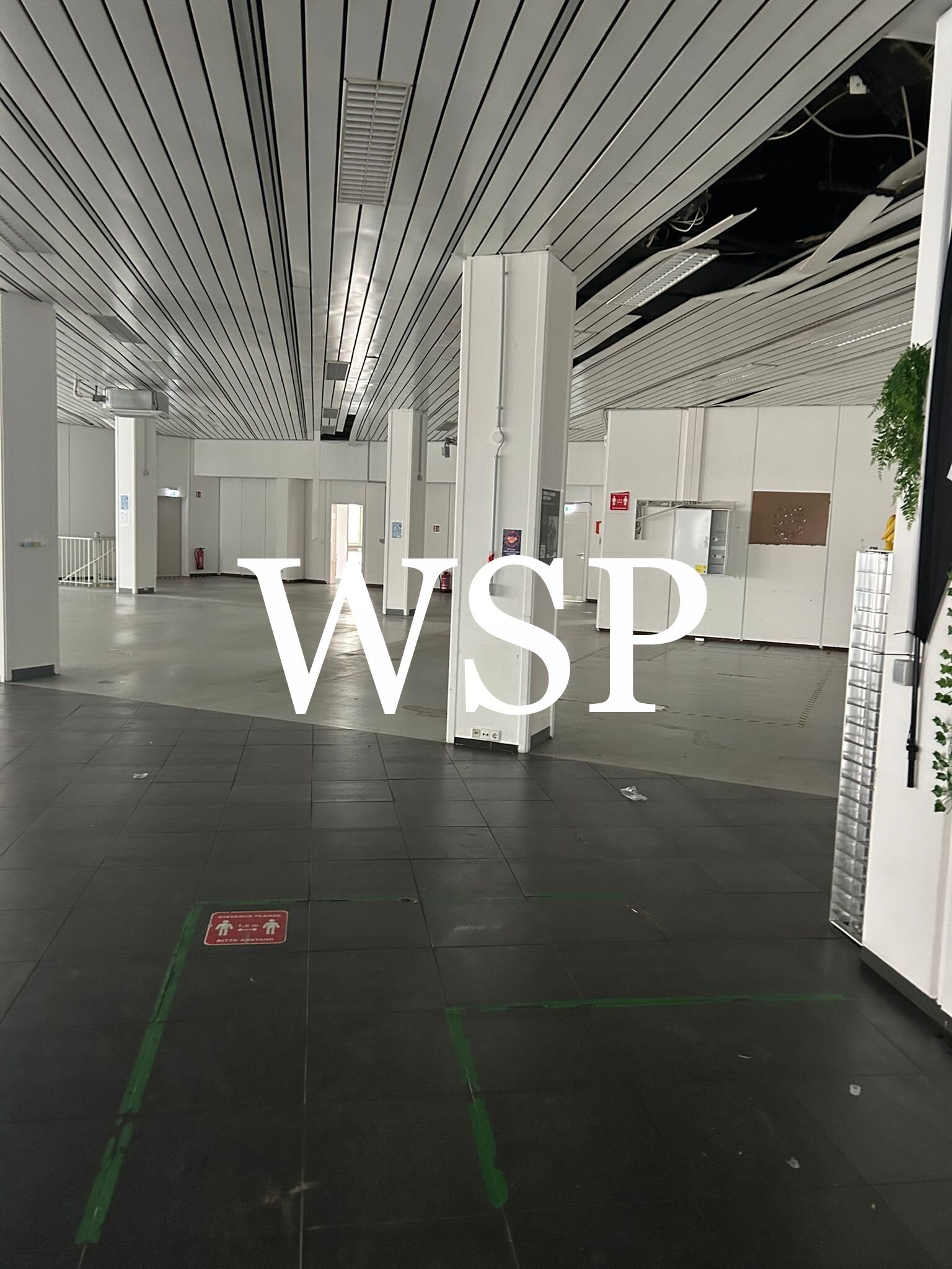 Die Einfahrt zur Fußgängerzone *** mit präsentem Ladenlokal direkt nutzen