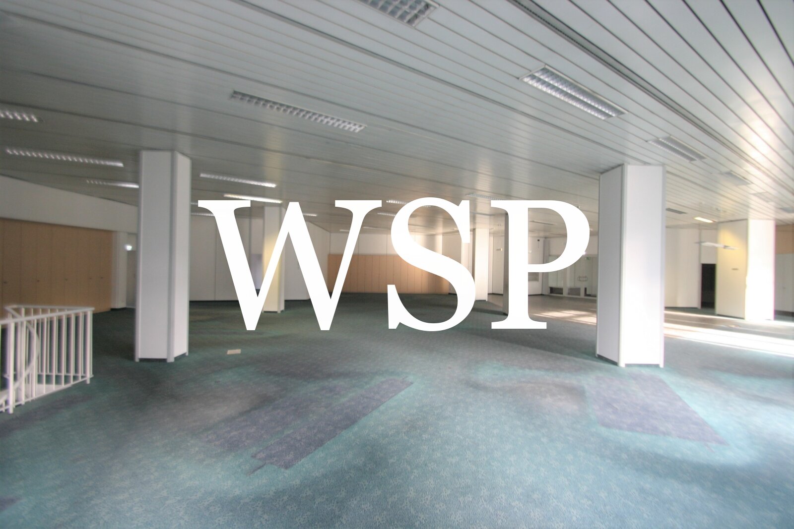 Die Einfahrt zur Fußgängerzone *** mit präsentem Ladenlokal direkt nutzen