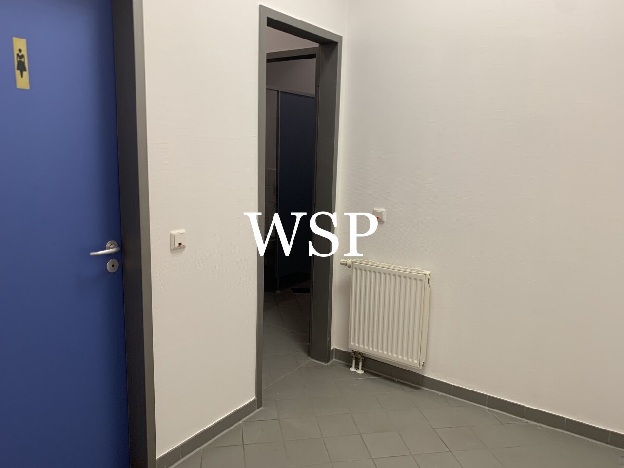 WSP: Praktisch geschnittene Büroflächen im Erdgeschoss mit viel Licht