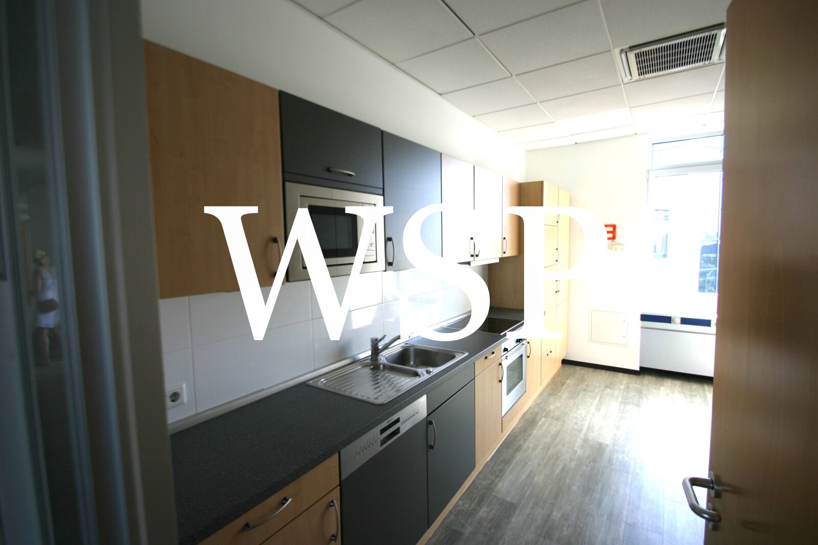 Hochwertige Büroflächen mit bester Anbindung in Langenfeld