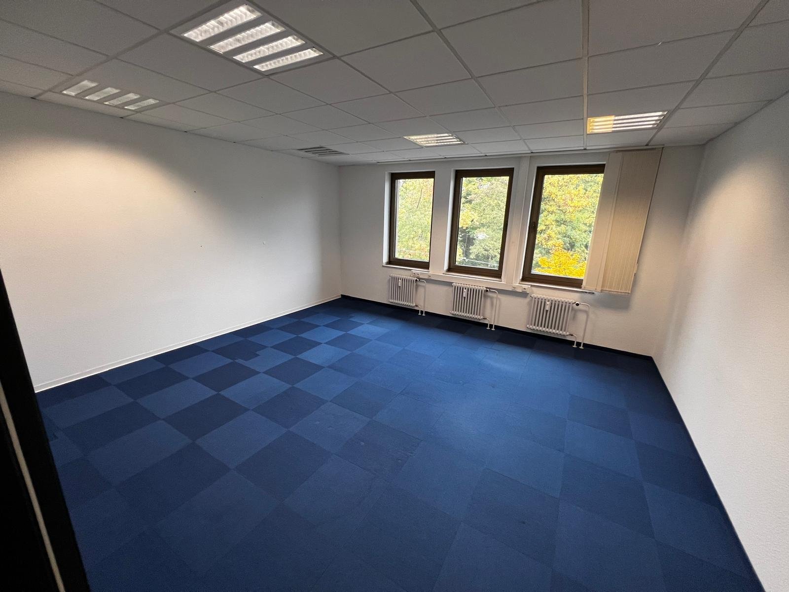 ***WSP: Gepflegte Bürofläche in Autobahnnähe * Stellplätze vorhanden***