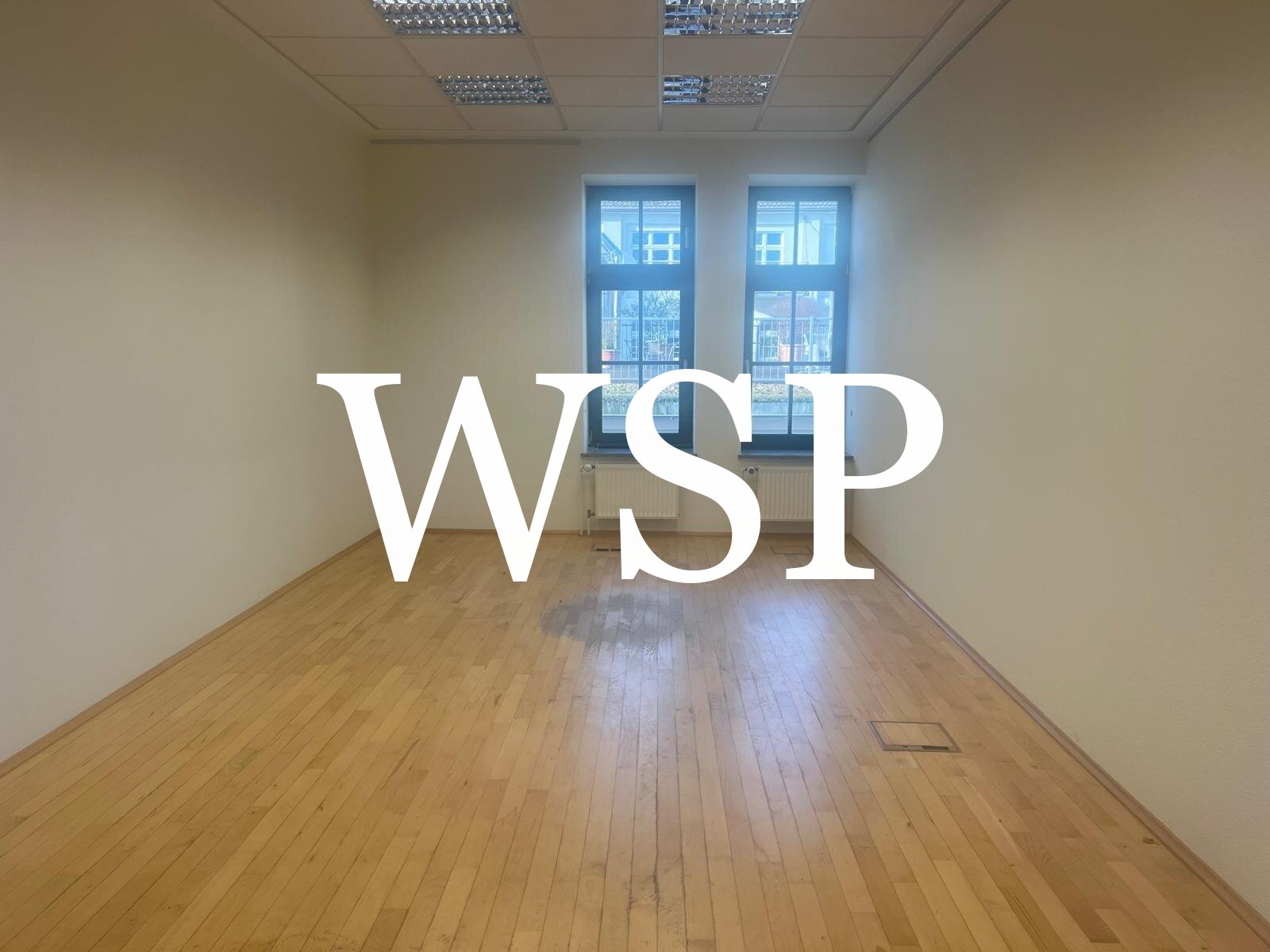 WSP: Büro- und Geschäftsgebäude mit modernem Flair und Ausblick auf die Schwebebahn***