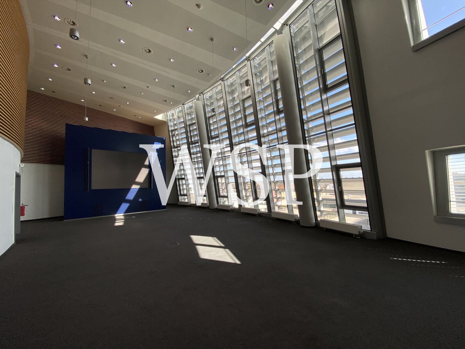 Premium-Autohaus mit einzigartiger Ausstellungs- und Service-Infrastruktur