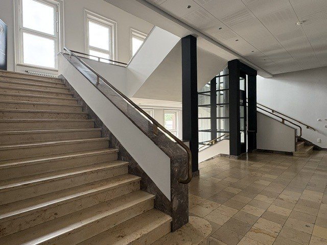Repräsentative Büroflächen mit Charakter im ehemaligen Verwaltungsgebäude an der Vahrenwalder Straße