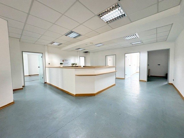 Wuppertal: 226 m² | 3. Etage | Aufzug | barrierefrei | flexibel gestaltbar | sofort bezugsbereit 